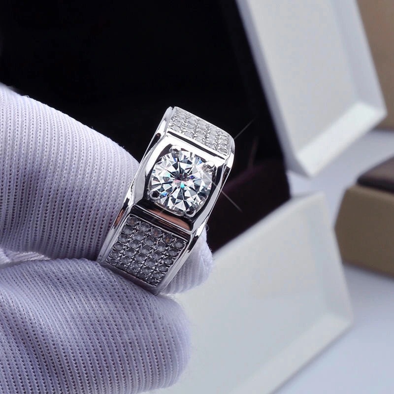 Baru Empat Cakar Simulasi Mois - Moissanite Engagement Ring 1 Carat ulasan dan harga